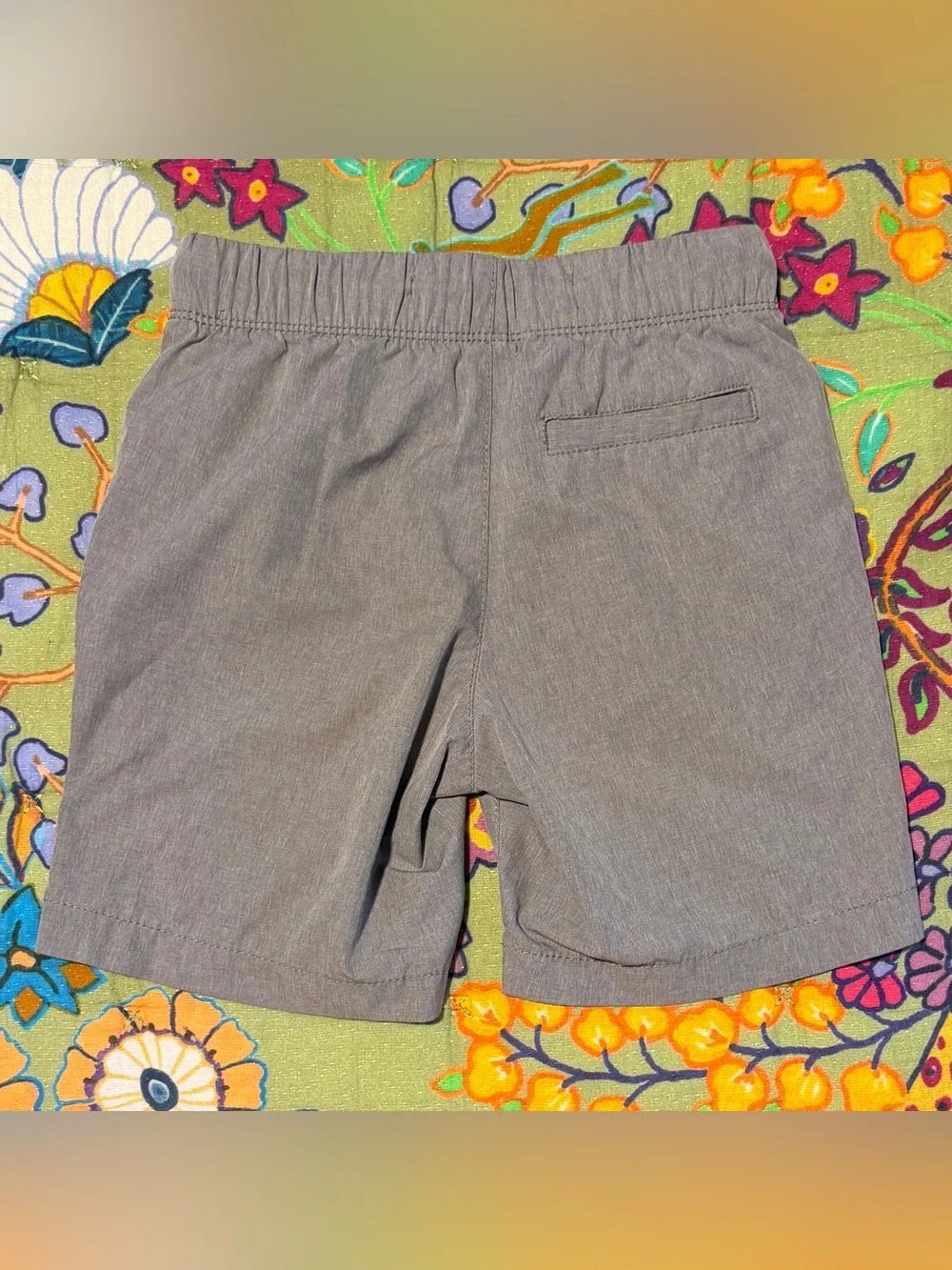 Old Navy Gray Kids Pull-On Shorts